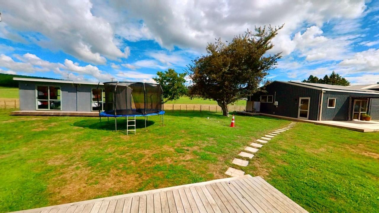 Full Holiday Home To Yourself, Up To 21 Guests Atiamuri Экстерьер фото